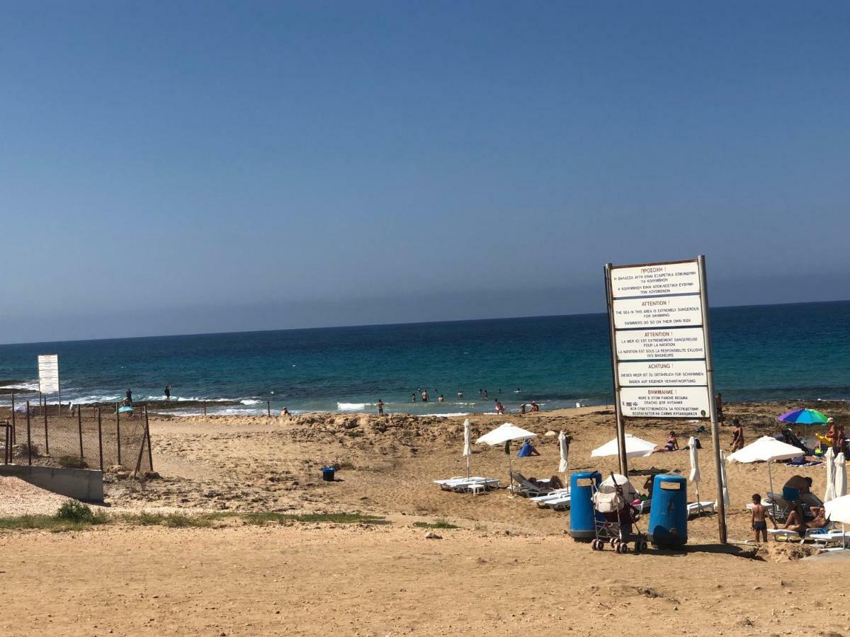 Royal Seacrest Apartment Paphos Luaran gambar