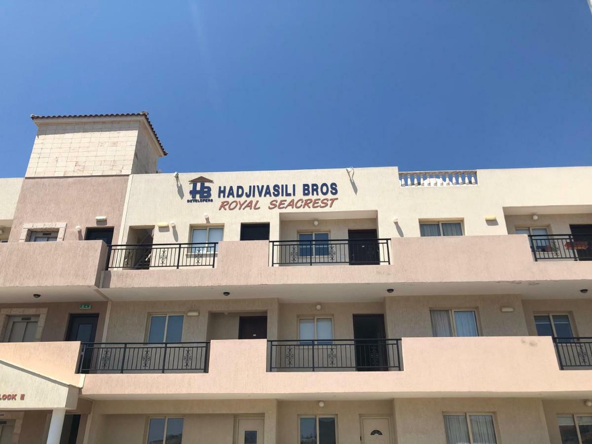 Royal Seacrest Apartment Paphos Luaran gambar