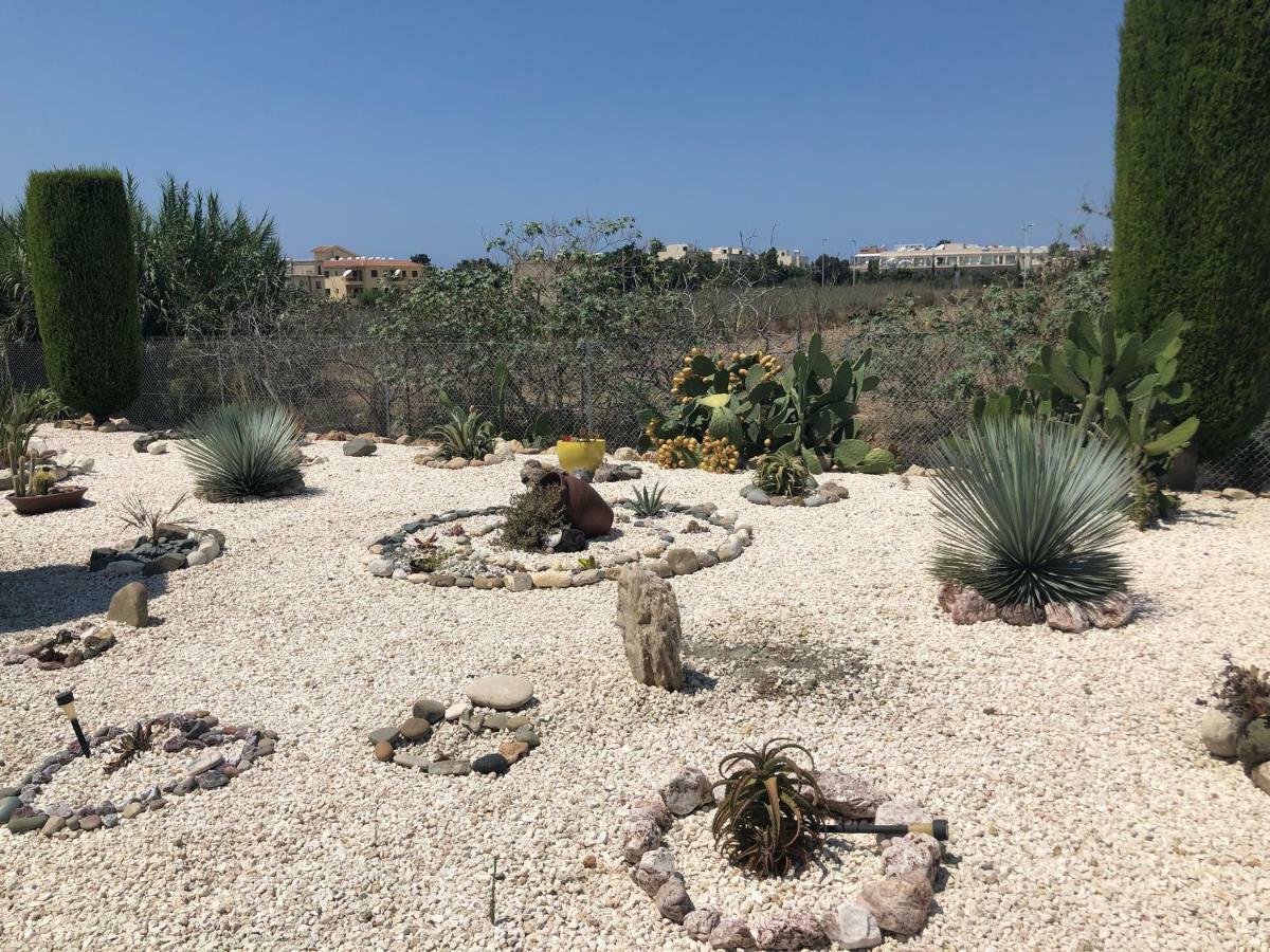 Royal Seacrest Apartment Paphos Luaran gambar