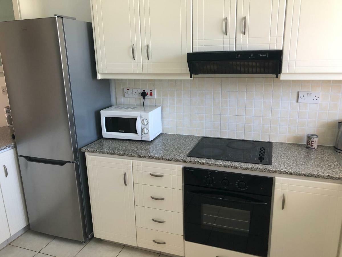 Royal Seacrest Apartment Paphos Luaran gambar