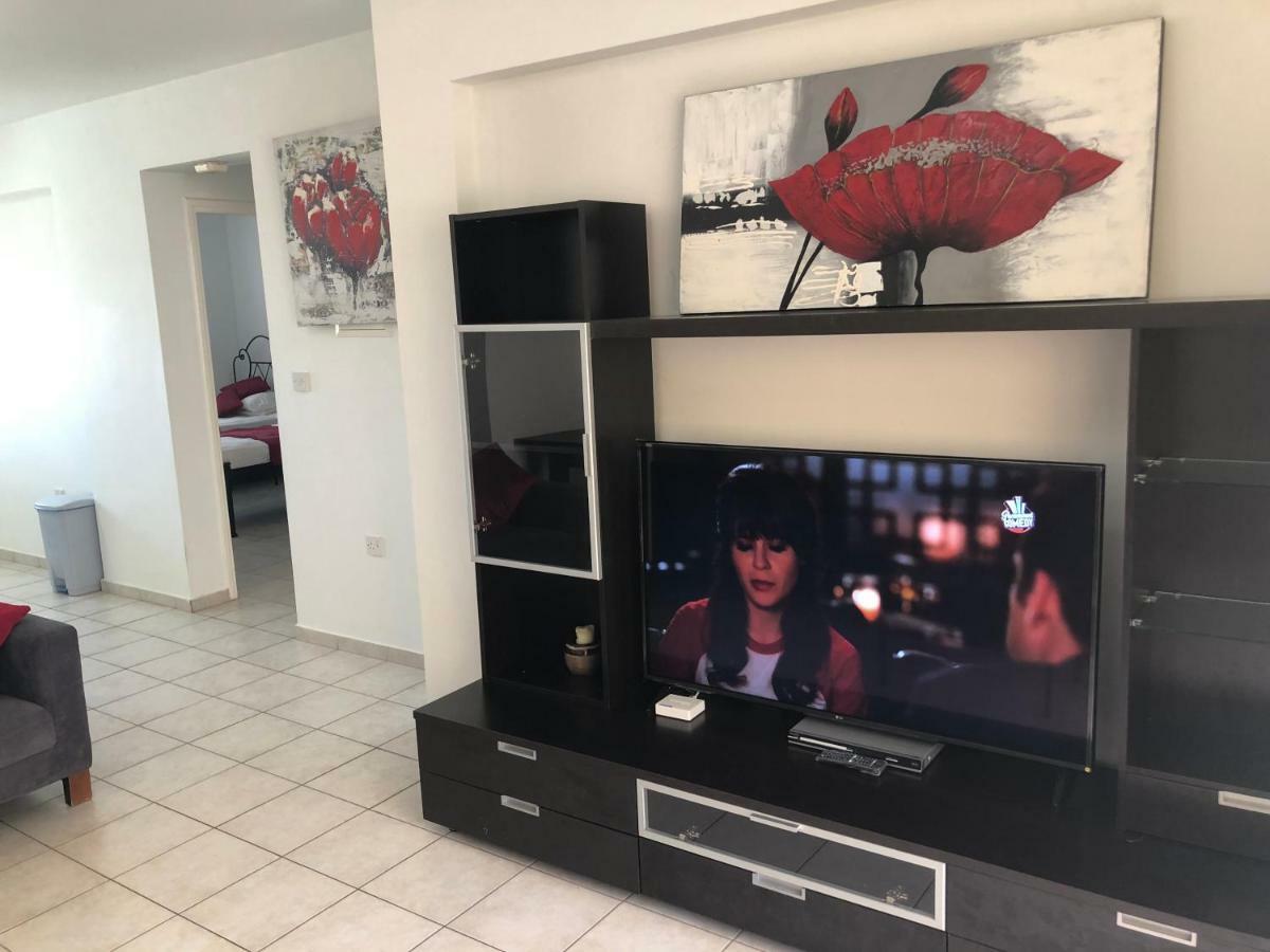 Royal Seacrest Apartment Paphos Luaran gambar