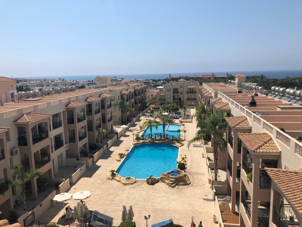 Royal Seacrest Apartment Paphos Luaran gambar