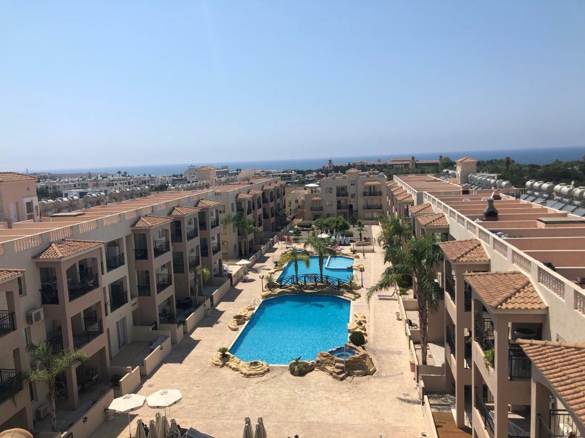 Royal Seacrest Apartment Paphos Luaran gambar